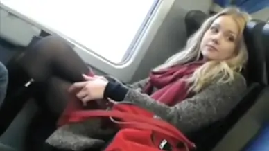 Spies a lovable girl on the train